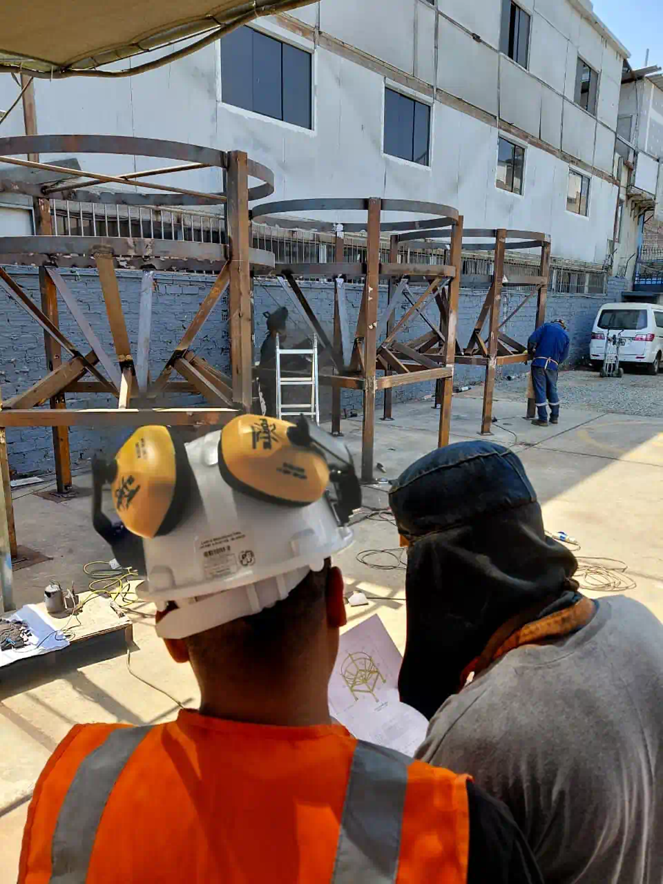 Fabricación de estructuras en metal 2
